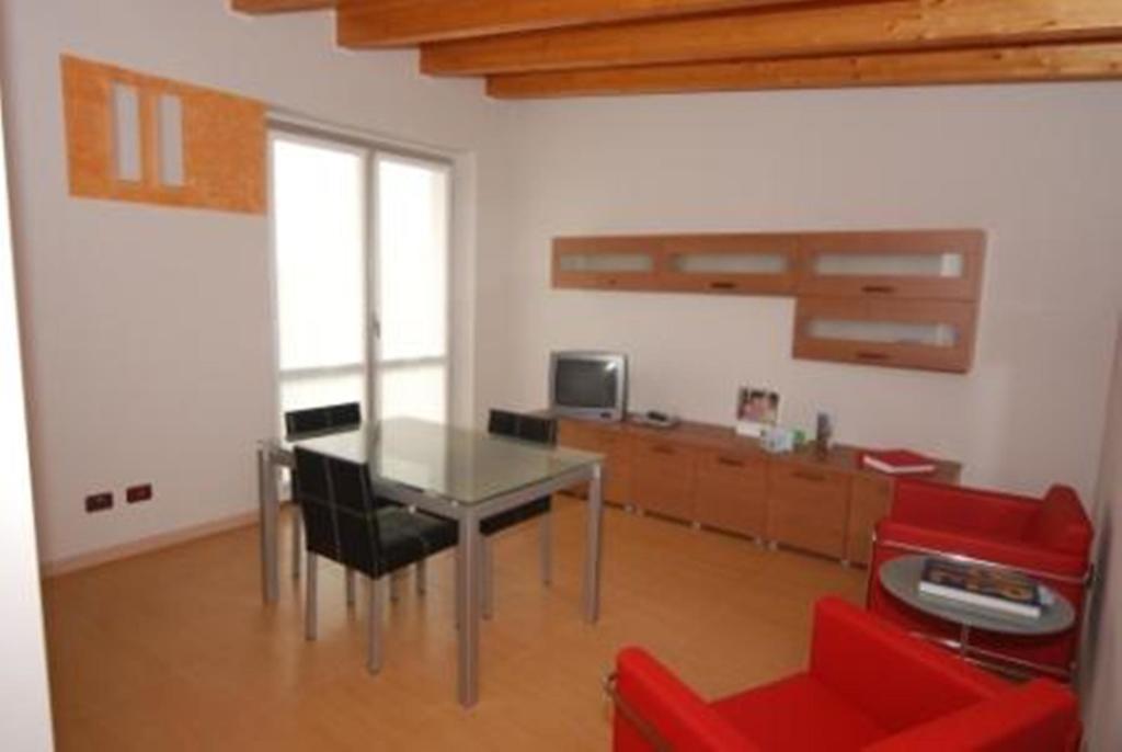Residence & Suites Solaf Bonate di Sopra Pokoj fotografie