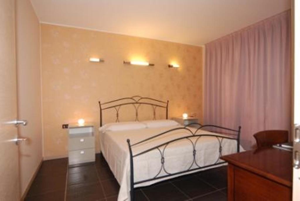 Residence & Suites Solaf Bonate di Sopra Pokoj fotografie